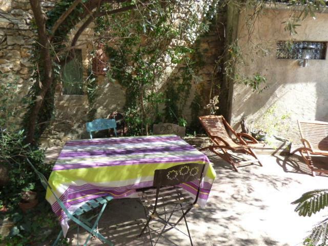 Saint-Andre-d'Olerargues Domaine Chanoine Rambert المظهر الخارجي الصورة